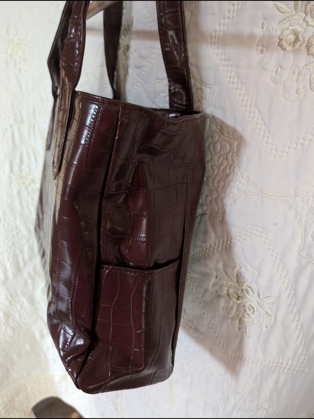Women's Croc-Embossed Tote Bag in Chocolate Brown